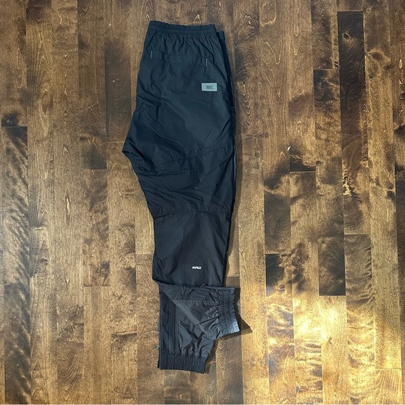 Great pants to wear to workout in or go out in or for simply lounge home in! - Picture 5 of 6